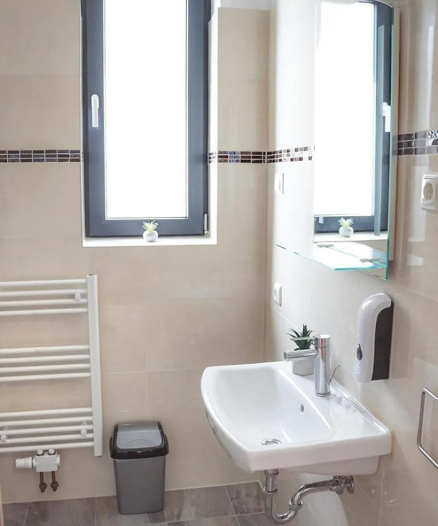Aparthotel Amir Deluxe Motel Schönefeld