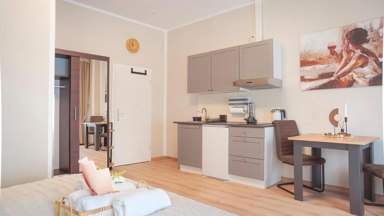 Amir Deluxe Motel Schönefeld Aparthotel